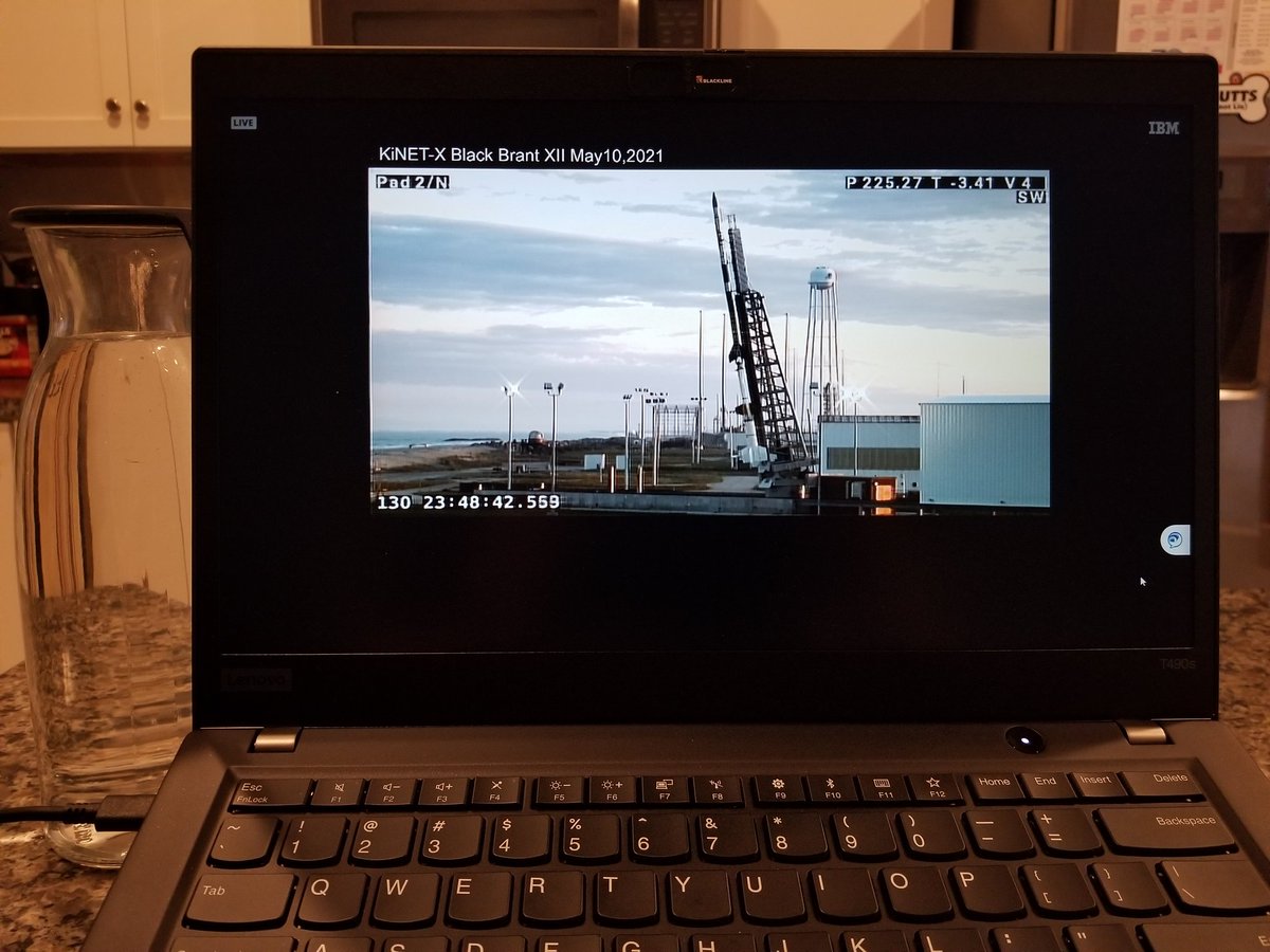 AdaWu712's tweet photo. For 7 days we locked our screen for @NASA_Wallops, but weather didn't cooperate. Yet at the very end of the window, a beautiful launch.
#BlackBrantXII https://t.co/iHAZWIMCTB