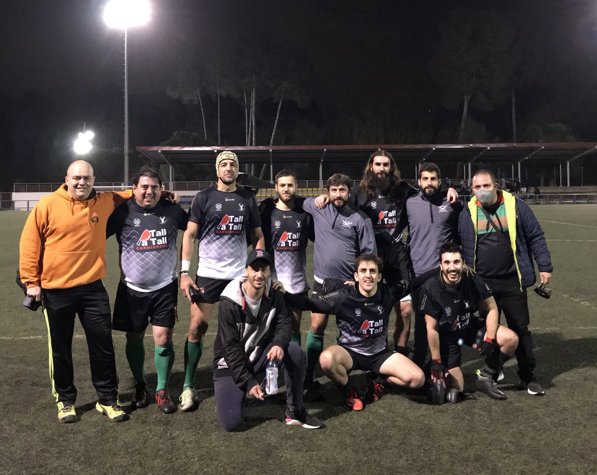 El Víkings pendran part de la copa catalana en categoria argent juntament amb Cèrvols. Aquest proper diumenge buscaran un plaça a la final al camp del Cornellà.