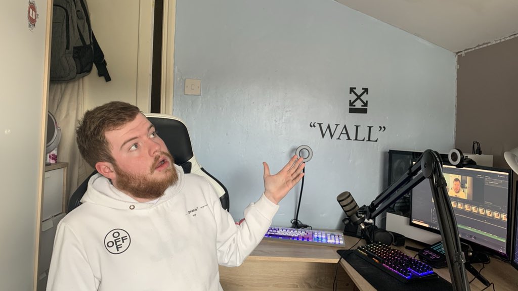 Vxribusx's tweet photo. Here, have some thumbnail pictures I took and probably won’t use 😂#thumbnail #youtube #content https://t.co/Eh1uIgxxHD