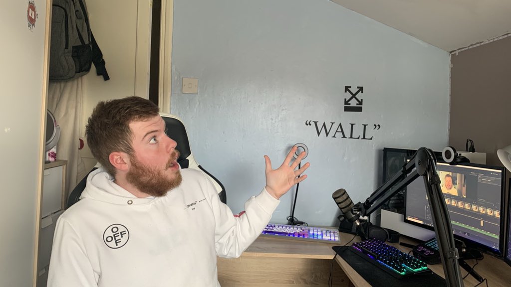 Vxribusx's tweet photo. Here, have some thumbnail pictures I took and probably won’t use 😂#thumbnail #youtube #content https://t.co/Eh1uIgxxHD