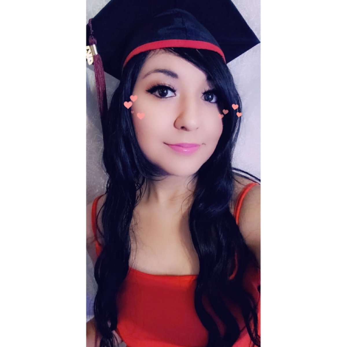 SariMews's tweet image. Last Friday was my graduation 🎓 it wasn't easy and took longer than expected but I did it 🥳
#Classof2021 #Gocoogs #uhcot #uhgrad