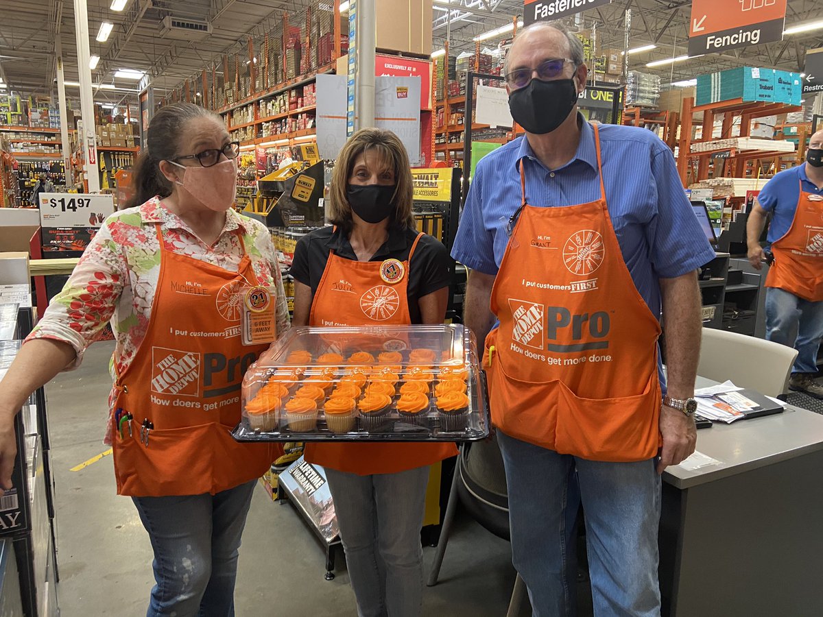 Congratulations to these Pro CHAMPIONS 2020!! Thank you, Michelle &amp; Grant for all that you do!! @RamonEstevez12 <a href="/Eduardothd6357/">Eduardo Chaves</a> <a href="/CrickettSurls/">Crickett Surls</a> <a href="/garydemarinis/">Gary DeMarinis</a>