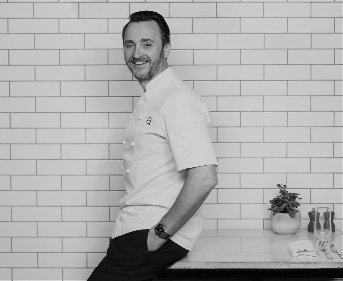 HARRODS SOCIAL BY JASON ATHERTON | There’s nothing like savouring exquisite, seasonal food in an ambient eatery – especially one founded by Michelin-starred chef Jason Atherton (<a href="/_SocialCompany/">SOCIaL</a>). Book your table now: on.harrods.com/2QftmyH #HarrodsFood