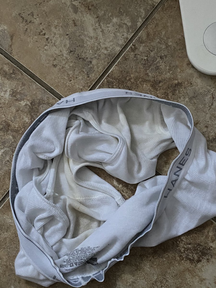 wetpantsguynash's tweet photo. As requested, more of my #dirtyunderwear. #tightywhities #skidmarks #muskybutt https://t.co/mHujBROEyA