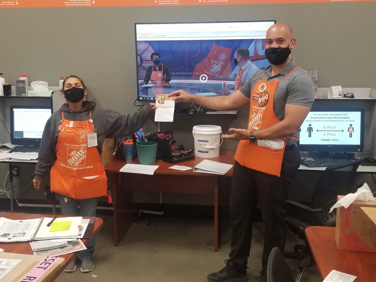 AvranThd's tweet photo. Congrats to Silva for the homer moment @extreme3006 https://t.co/RgjCNyCjLJ