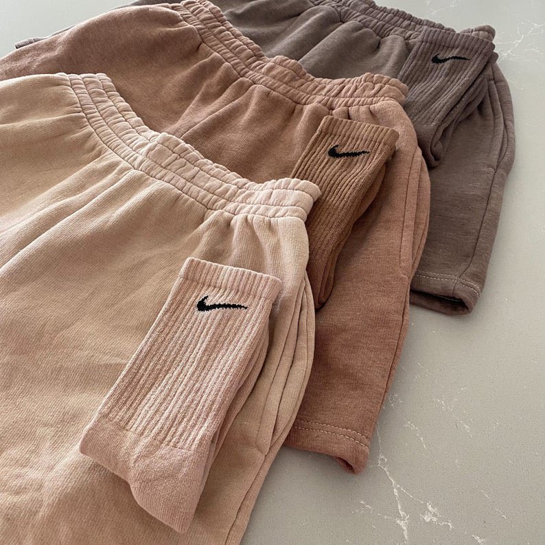 OutFitFrance's tweet photo. Give me 🥰 https://t.co/rUAqWstzyb