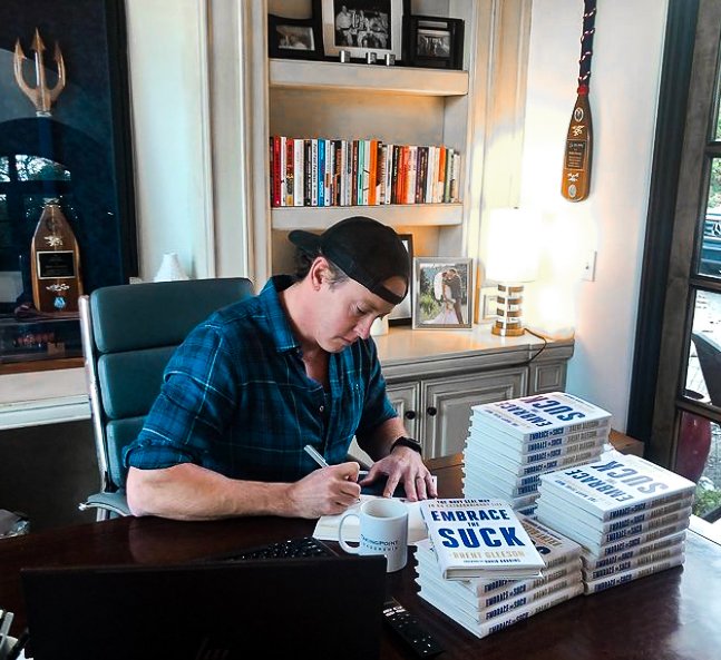 thefuturelite's tweet image. As part of our unique curriculum, 8th-grade reclass student-athletes were required to read #EmbraceTheSuck by #BrentGleeson, a Navy SEAL combat veteran, and award-winning entrepreneur!🎖 We are thrilled to welcome him to #TheFutureEliteAcademy, tomorrow to give one last pep talk!