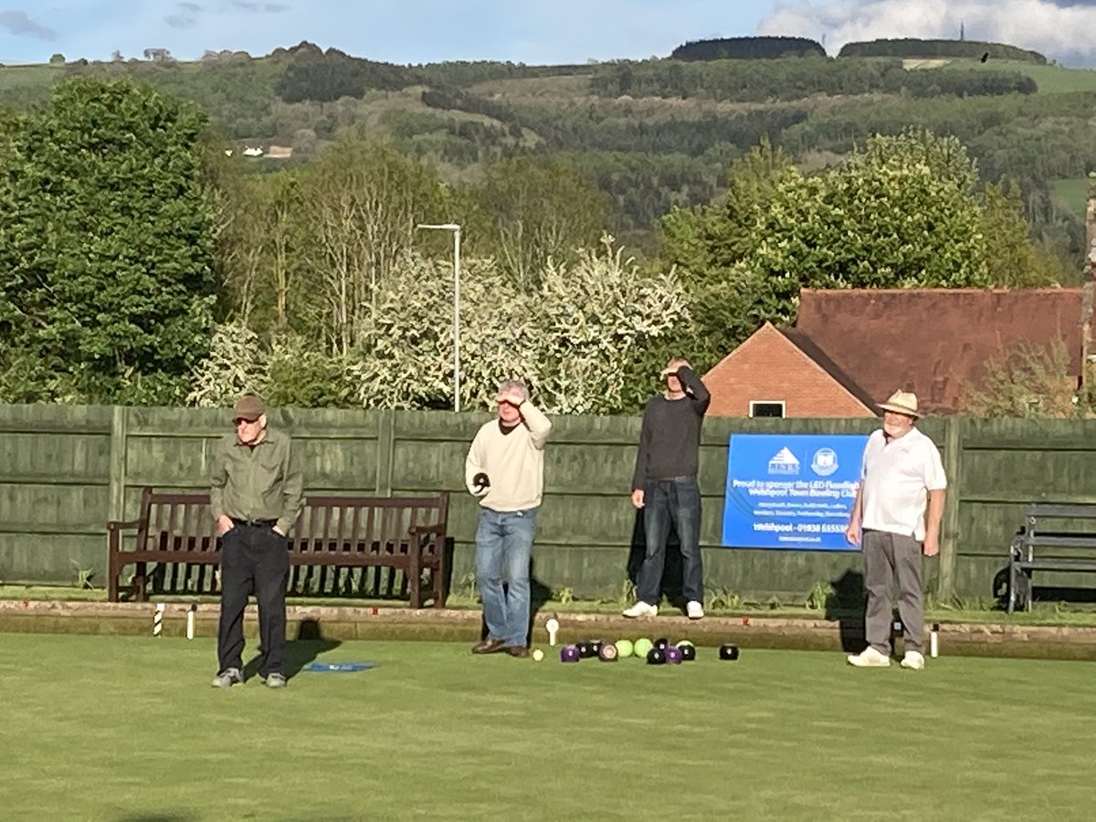 WelshpooltownBC's tweet photo. Great to be back on the greens 😍 https://t.co/lyFmWu6iNe