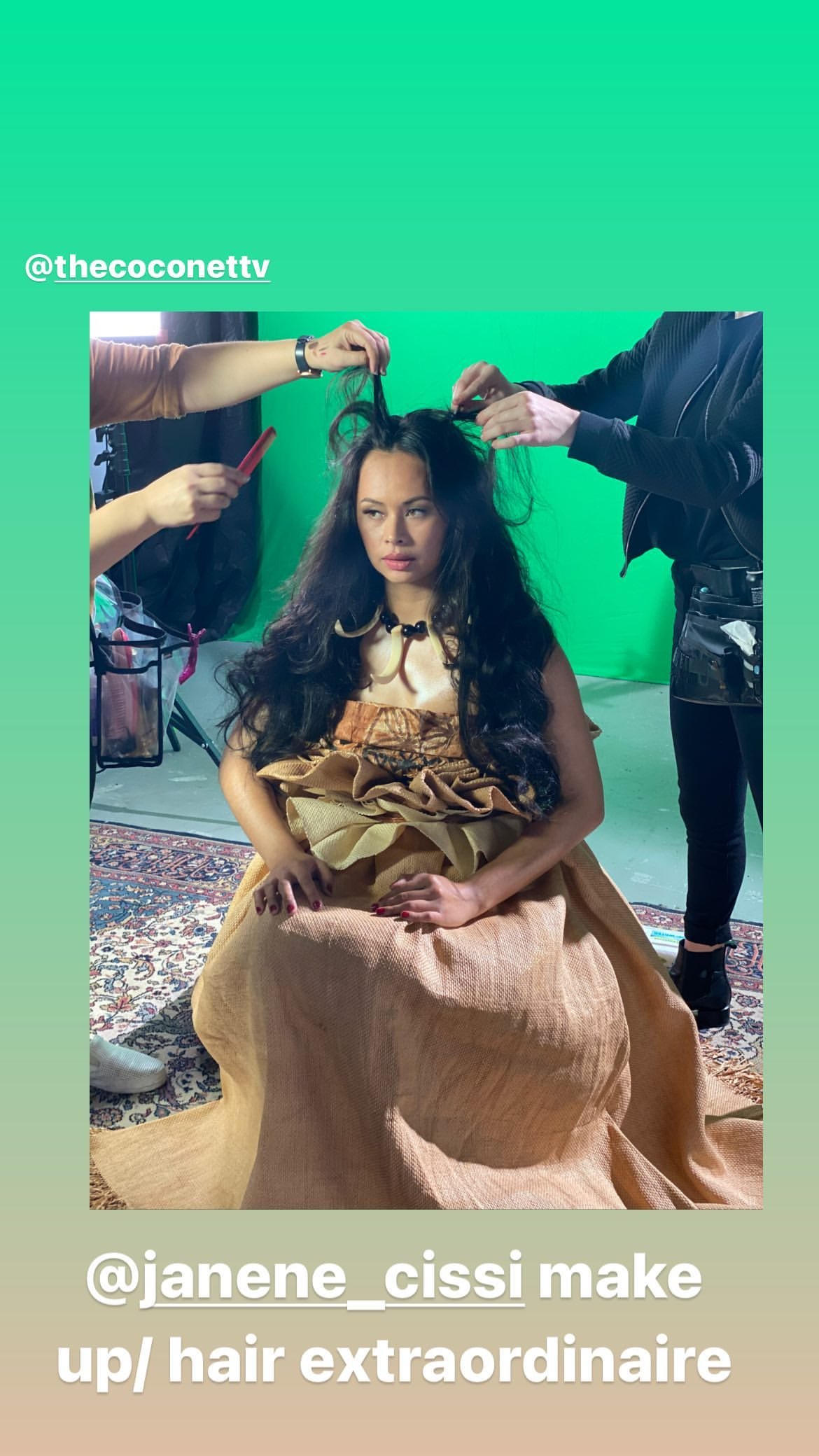 The Expanse Daily Photo Frankie Adams Behind The Scenes On Her New Show Teine Sa Via Ig Frankieadams Theexpanse T Co Obp5qvlrd7 Twitter