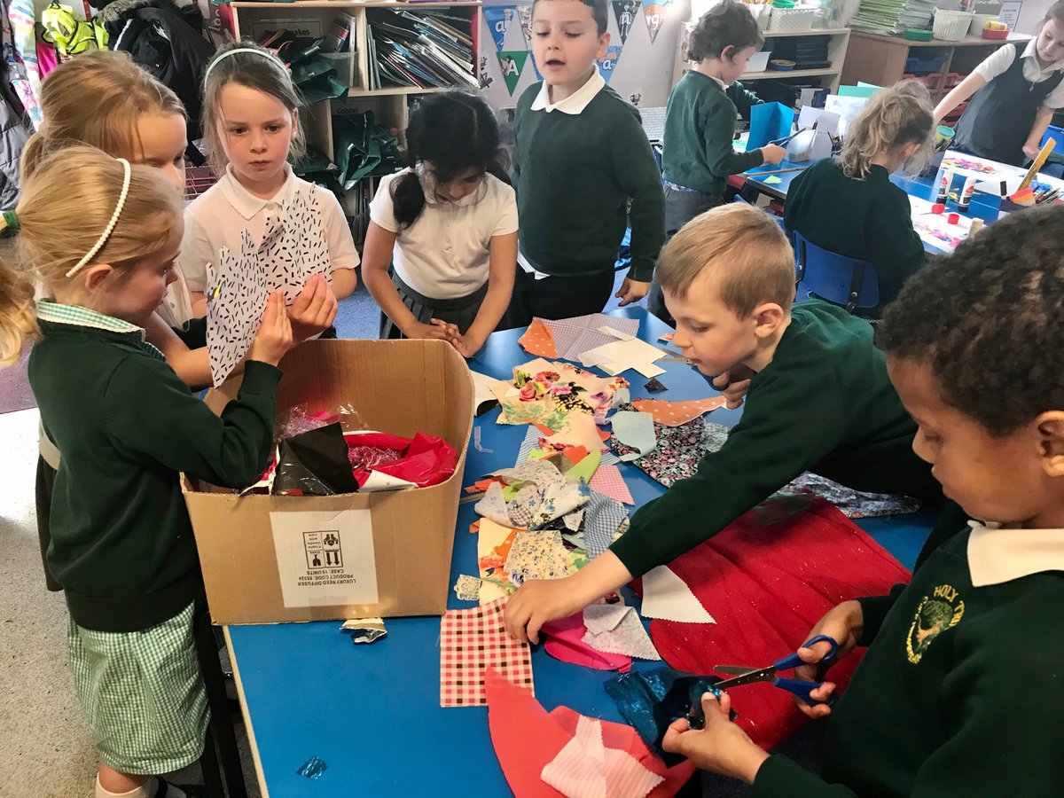 SnakesClass's tweet image. We started our collage art this afternoon, inspired by recent stories we have enjoyed ✂️🌊⛵️