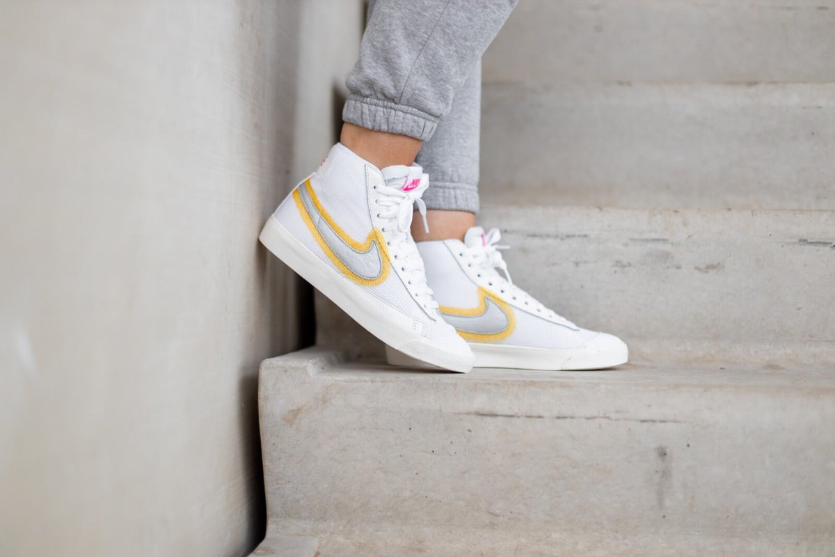MythBargains's tweet photo. ad: NIKE BLAZER as low as £53!
Baby blue >> https://t.co/MDUbcQ0JIT
Lemon >> https://t.co/VG7Svuuaaz
Silver >> https://t.co/8eR5GfP5ee https://t.co/yQTNkDtXa3