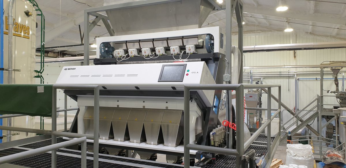 amvt_llc's tweet photo. Can't wait to see those Grade A+ Hemp Hearts from IND Hemp, the largest Hemp processor in the US, hitting the shelves! The two most recent Optical Sorters installed just last week. #agtwitter https://t.co/iKniXf6svg