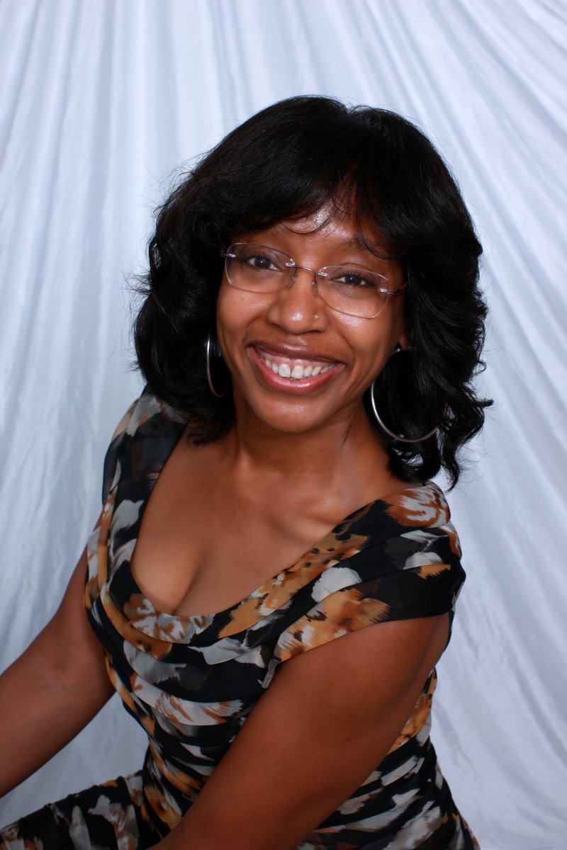 COJ_FH's tweet image. "I joined Color of Justice because I wanted to be part of a collective that architects new infrastructure in this community for Black expression and progress at all levels."
-Tania Padgett, Founding Member

Stay connected: linktr.ee/COJ_FH