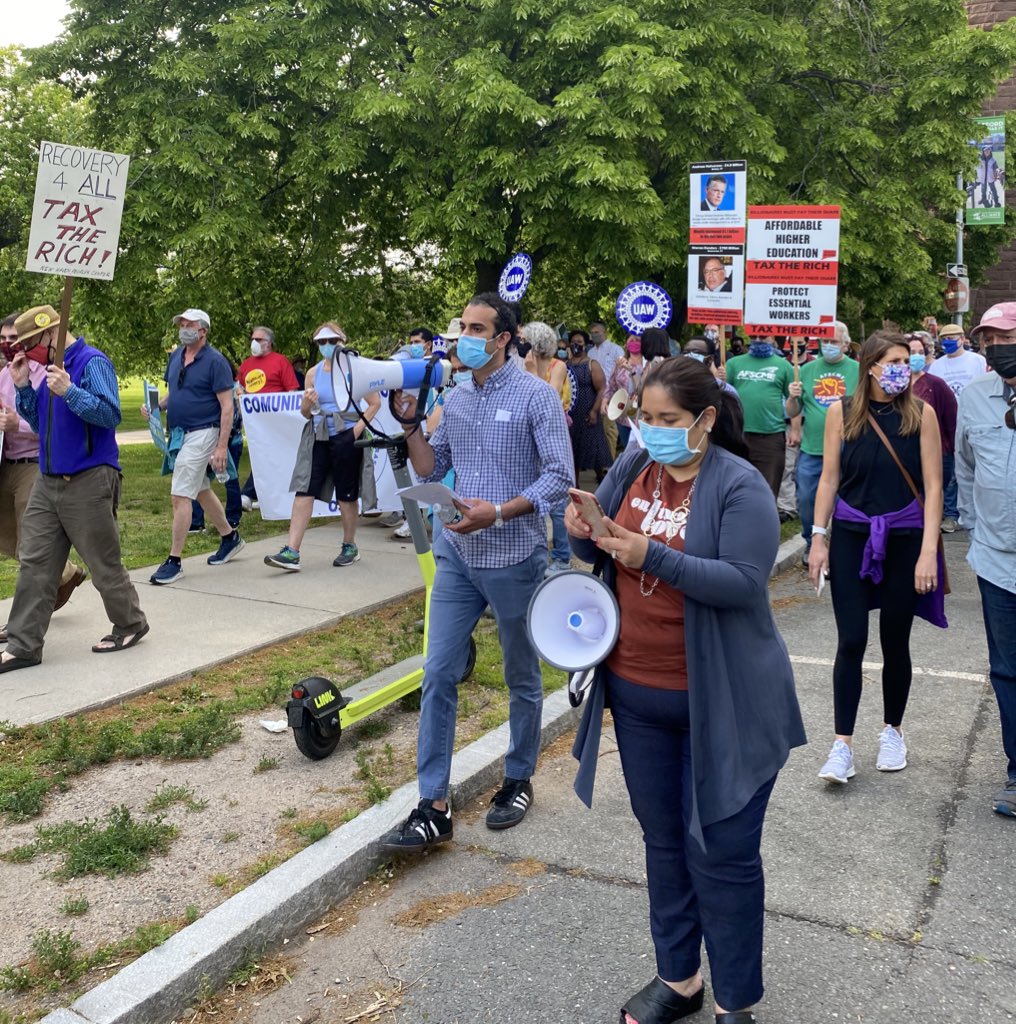 CTForAll's tweet photo. We are marching to the state capitol demanding @GovNedLamont does his job and funds a #Recovery4AllCT #RecoveryforAllCT https://t.co/QHMBTEwoiL