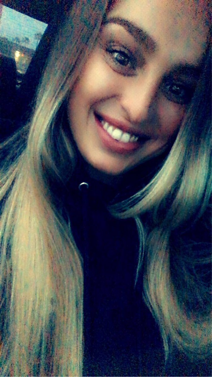 GoddessValkyri1's tweet photo. Yo this hair is getting out of control. Which one of my peasants is booking my hair appointment?? #paypig #goddessworship #goddess #fetish #humanatm #califindom #findom #sandiegomeetups #findomsandiego https://t.co/WibyP7WY1a