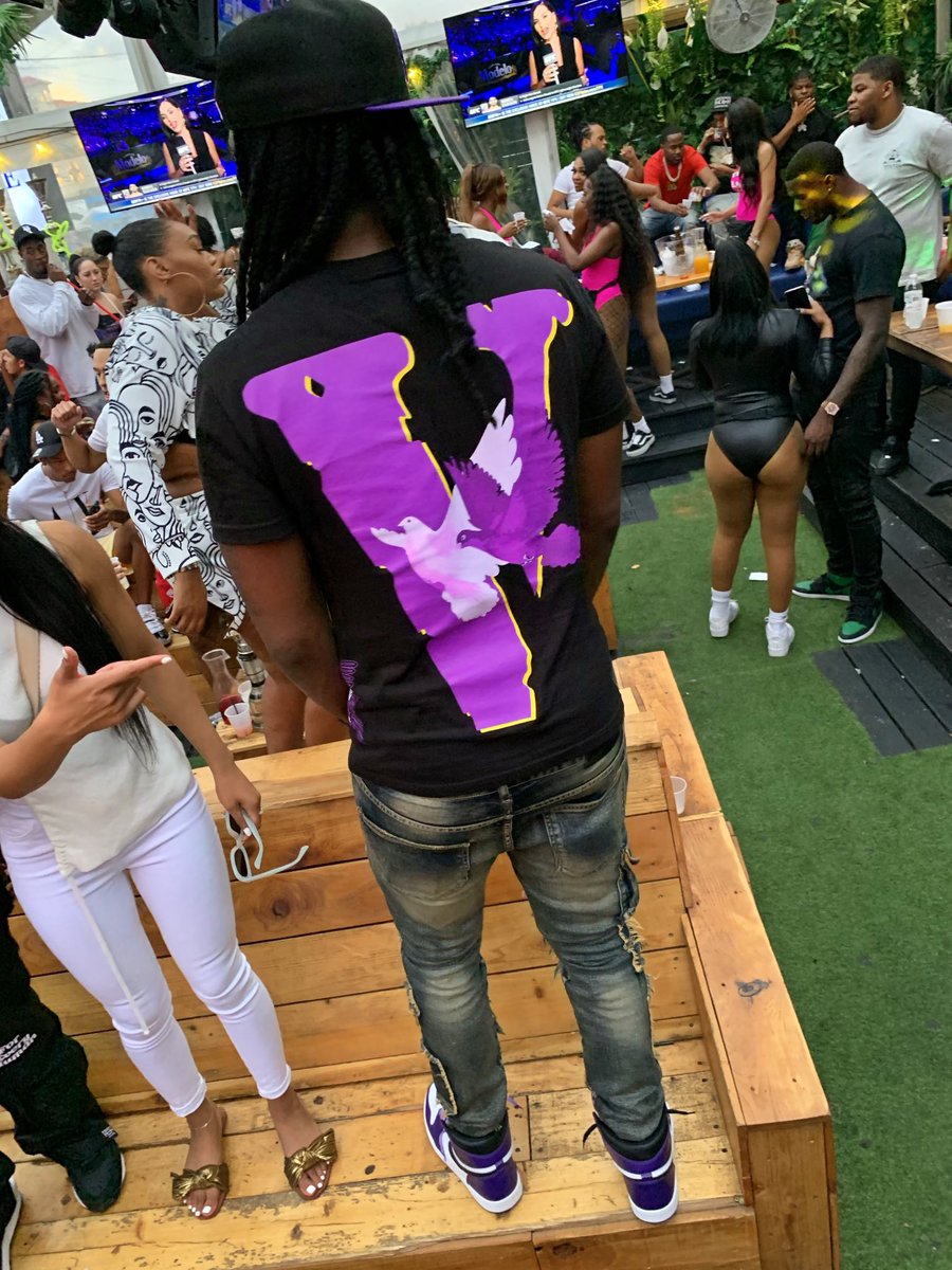 ZeroBelowJo's tweet photo. Im Only Here For A Second Baby Leave Yo Best Impression 🪠 https://t.co/9s772fCirA