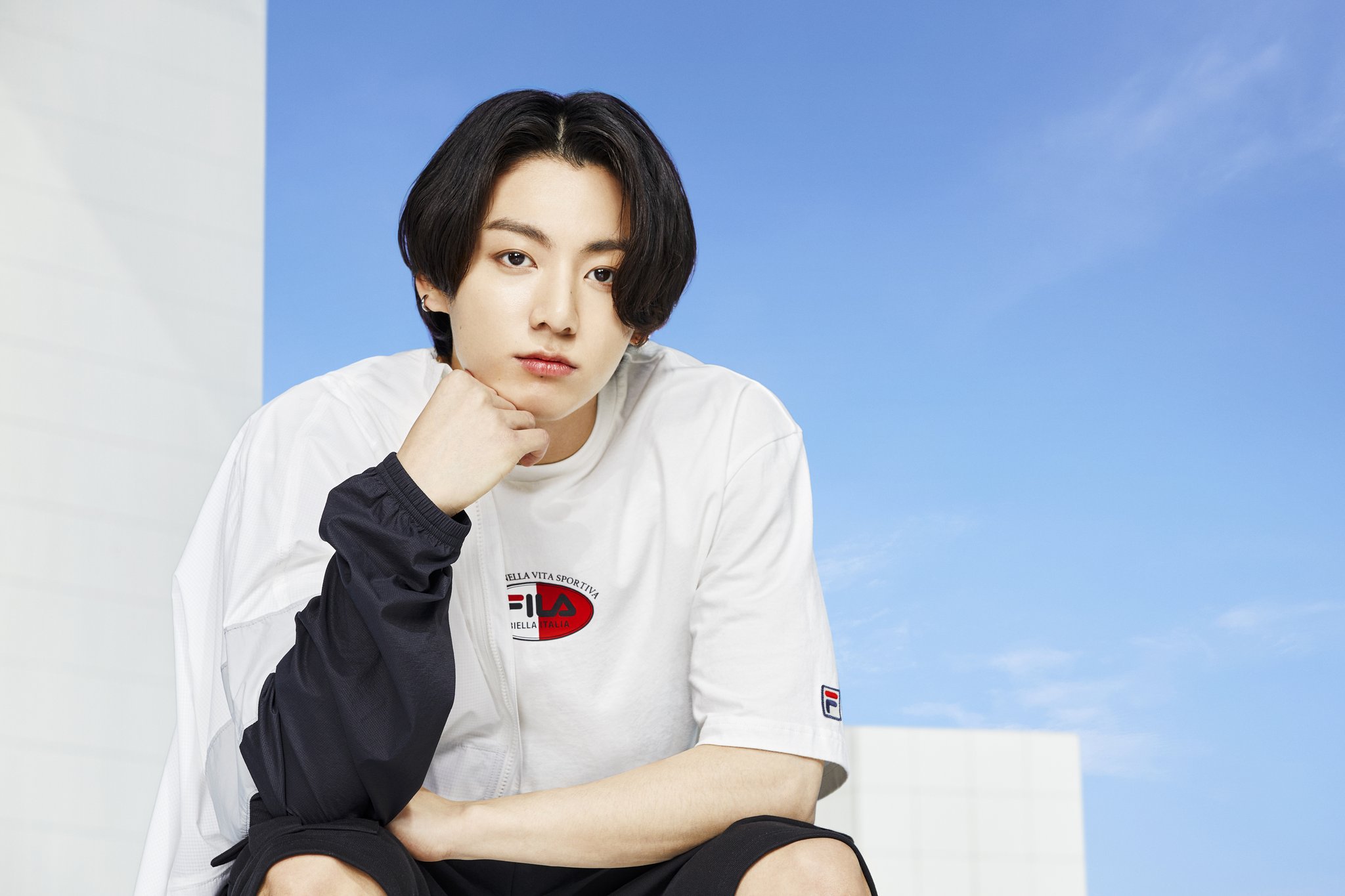 E1o6mIkVoAArK9U?format=jpg&name=large