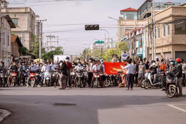 Daniel78037553's tweet photo. Mandalay Students Union Strike with Motorcycles marched against the military dictatorship this morning.
#WhatsHappeningInMyanmar 
#May18Coup https://t.co/IINbFC3Lig