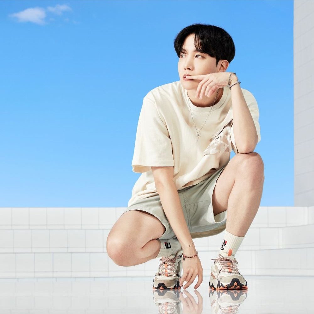 E1o8_w3VIAEZGMw?format=jpg&name=medium