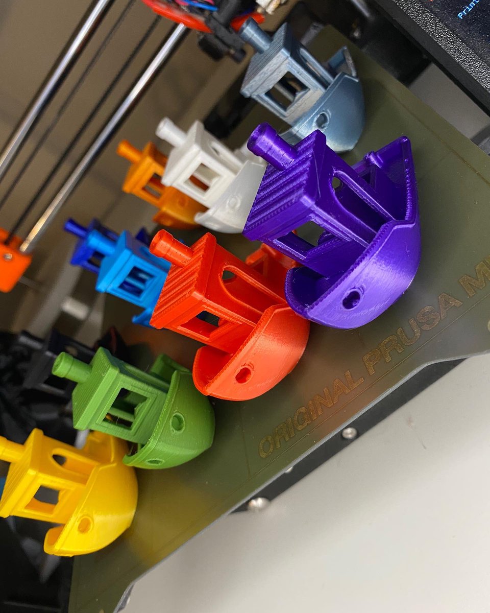 When you don’t want to post an obligatory benchy post, but also don’t want to deprive the world of these beautiful colors!😍

#3dprinting #3dprint #3dprinted #3dprinter #3dprinters #3dprints #3dprintable #3dprintedmodels #3d #3dart #3dprintingnerd #3dprintingideas #3dprintinglife