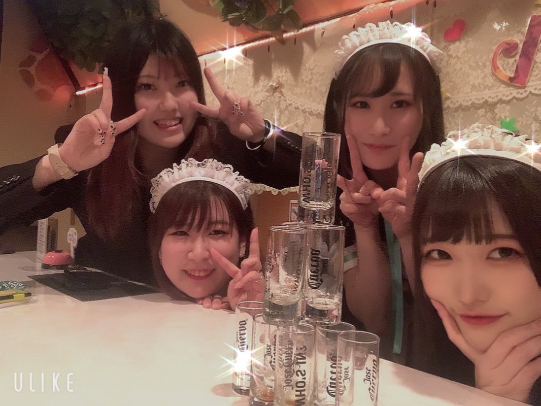 おきゅおわでした〜！
ありがとうございました✨

たくさん話して飲んで笑った1日でした！
ご主人様がとっても面白くてほっぺが痛いくらいでした( ᐢ˙꒳ ˙ᐢ )

カラオケもできてしあわせでした♡
こんな日が続けばいいなぁ💭

本日も23時から！お待ちしてます🌼

遅番組のみんなと🤍