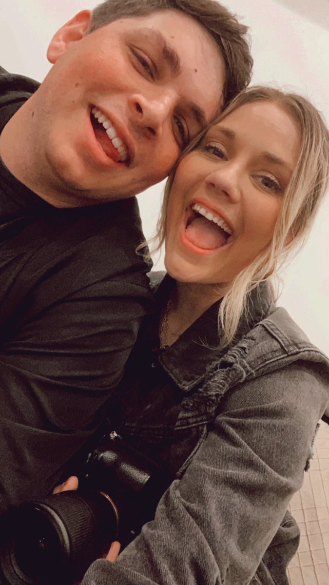 mar_tibbs's tweet photo. I’m never on here. But update, I’m shooting wedding videos with Noah and it’s a blast https://t.co/5BHZS7v40S