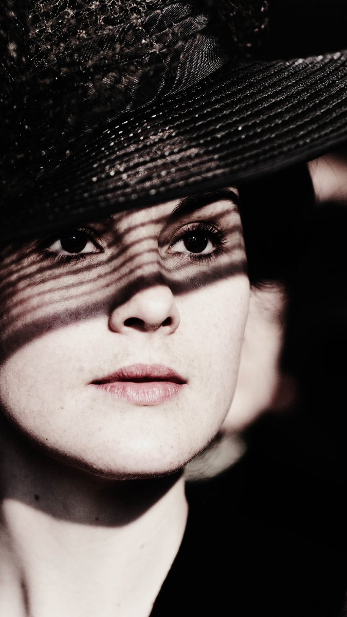 iphwl's tweet image. Downton Abbey Elegance.
أناقةٌ تعتنق النظر.
HQ:
6 Wallpaper (Co and B&amp;amp;W)
imgur.com/a/GTFka5F