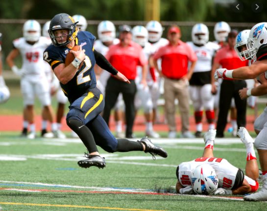 JoeyMcGinnis3's tweet photo. After a great conversation with @TheCoachGriggs, I’m blessed to receive my first offer from the University of Rochester! @UofRFootball 🔵🟡 https://t.co/XiTVSJYlsT