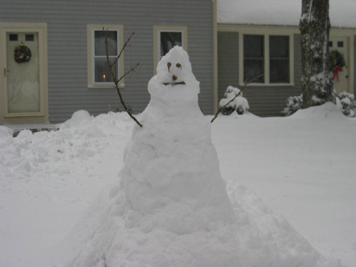 donnac36's tweet photo. @turbotax #RefundGlowUp #Contest After being cooped up in the house due to COVID and a long cold snowy winter it would be fantastic to take my husband someplace warm! https://t.co/cMNuQuagiF