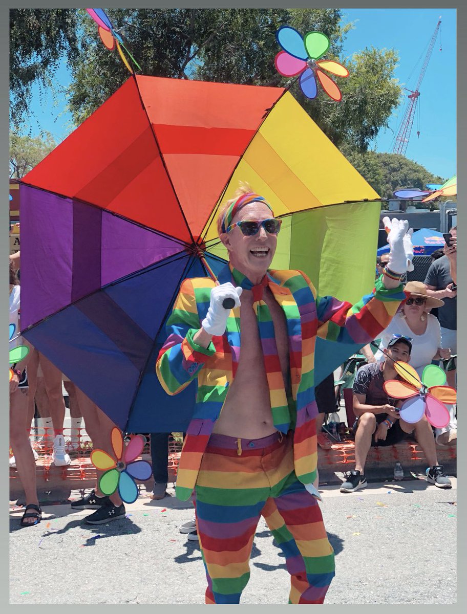 itsgonbol's tweet photo. Love always wins #lapride2019 https://t.co/2Yt8sCl7cU