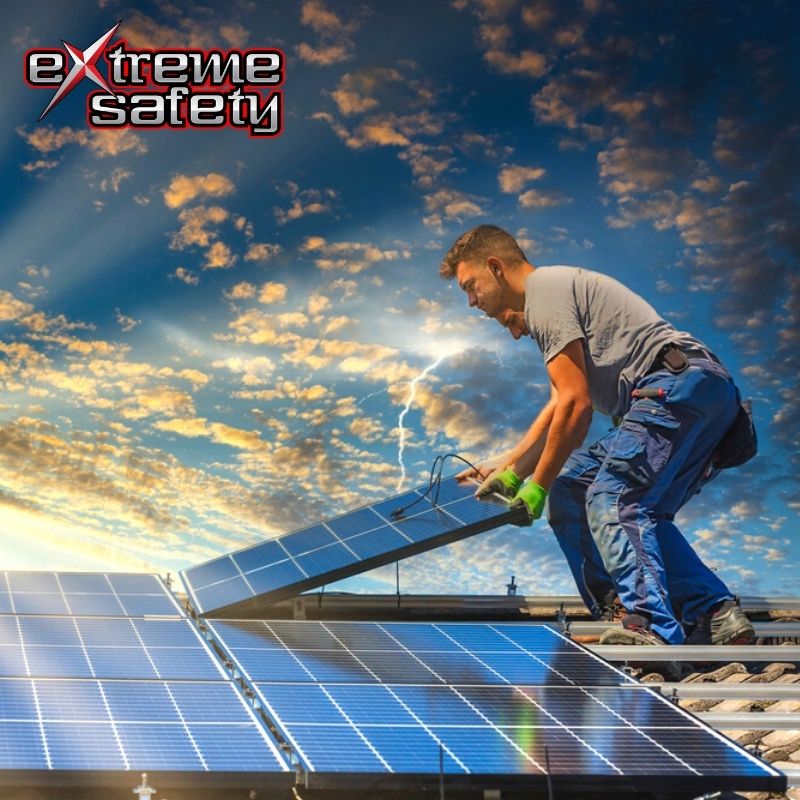 extreme_safety's tweet photo. Workers in the solar energy industry are potentially exposed to a variety of serious hazards, such as arc flashes, electric shocks, falls, and thermal burn hazards that can cause injury or death. Do your part to protect your workers by providing them with the best PPE! https://t.co/SNAHcFRkpI