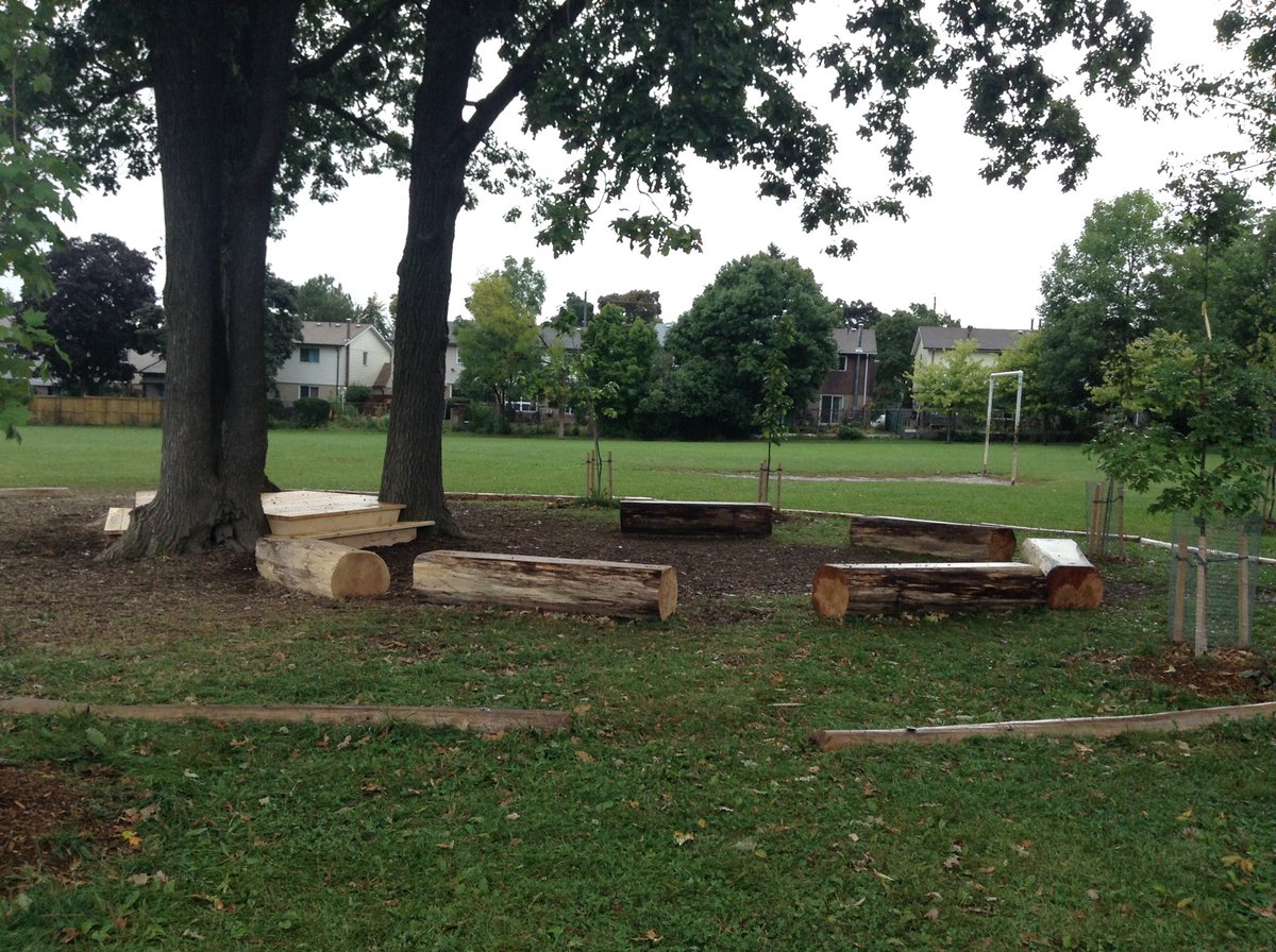 K4Ridgeview's tweet photo. Let’s keep Inquiry, Play Based and Outdoor Learning strong. This kind of education can’t happen within a “hybrid” model.  #NoHybrid #HybridHurtsKids #PeelStrongerTogether @PeelSchools @ETFOPeel https://t.co/CnJipIAl7y