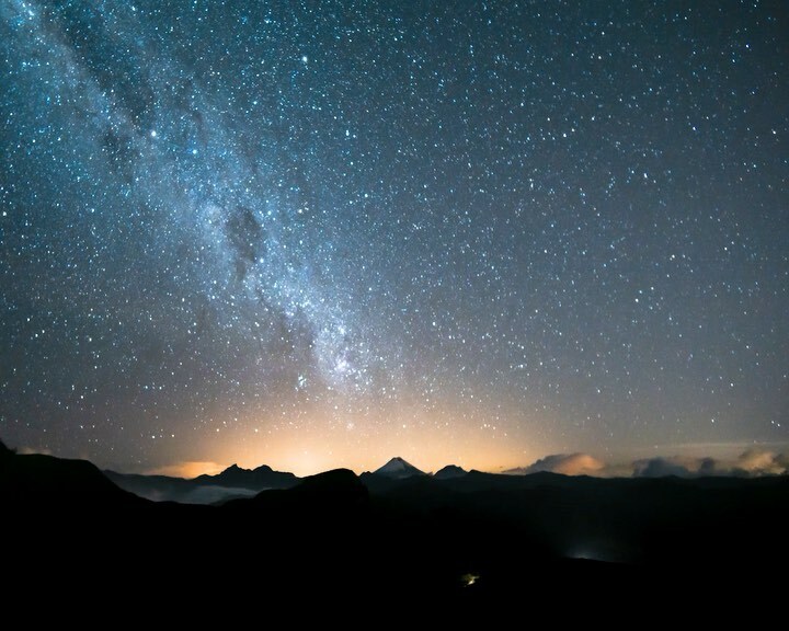 RedLabEc's tweet image. Vía láctea sobre Reserva Cayambe - Coca ⛰🗻
🎵”Naja 2” de @montefalcone_piano 🙌 instagr.am/p/CO_lUXKircA/