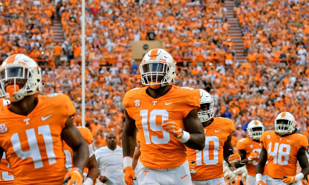 #AGTG Beyond excited and blessed to have received my 1st offer from The University of Tennessee!🍊
<a href="/coachjoshheupel/">Josh Heupel</a> 
<a href="/CoachGolesh/">Alex Golesh</a> 
#VolNation #GBO