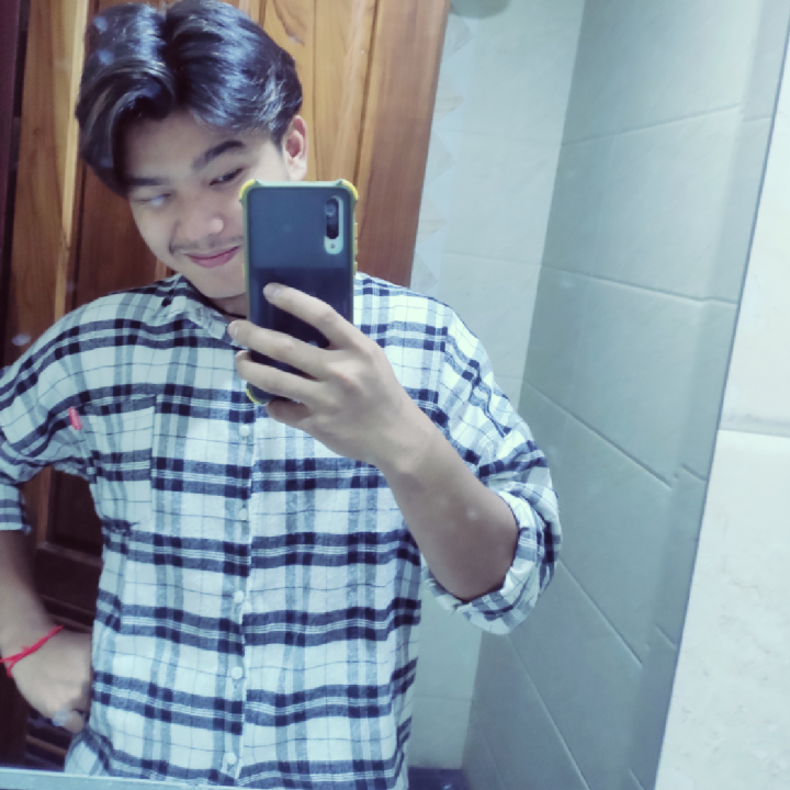 Shineer9's tweet photo. Come hangout with me > ခလ���း on #BIGOLIVE https://t.co/6miE8gFNQN https://t.co/UhN6GFMXPt