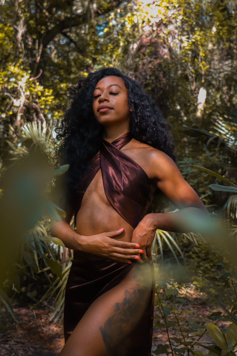 👑🇵🇭  Serving us, Amazonian vibes a true Beauty! #BlackGirlMagic #Florida #photoshoot #curly
