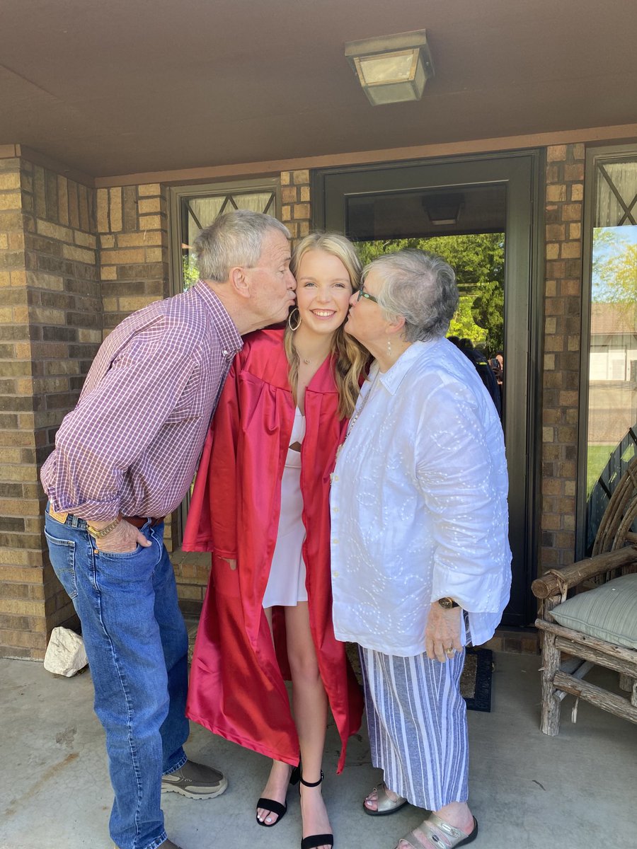Hay18Michelle's tweet photo. “The greatest gift one generation can leave another is love.” No better or more joyful picture to end a senior year of mask wearing and protecting our elderly than this. https://t.co/QO6m6NTRCk