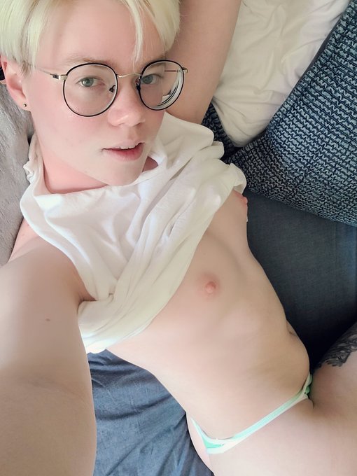 Follow the links for my top shelf content 😉  https://t.co/0dA8NT15oT https://t.co/vYkieBcFQQ https://t<a href="/tag/mvsales"class="tags"><span>#mvsales</span></a>