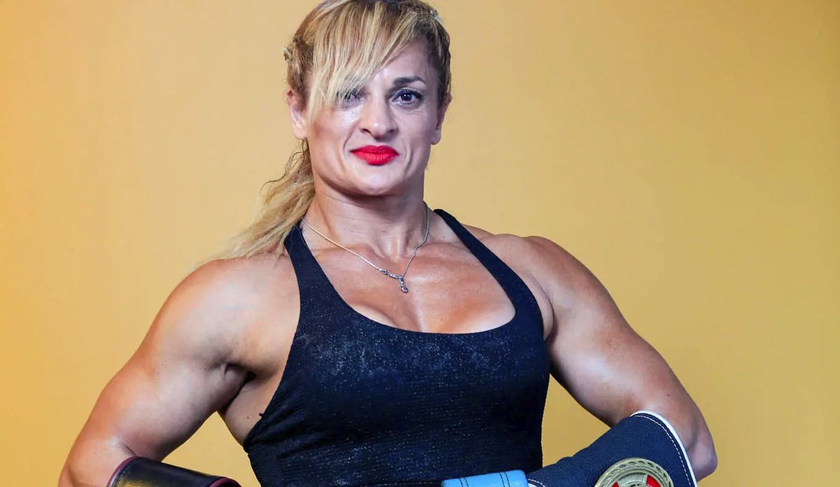 JorgeDumas_'s tweet image. Por si alguien se preguntaba qué pasó con la Enana Feudale, estaba en el gym entrenando...