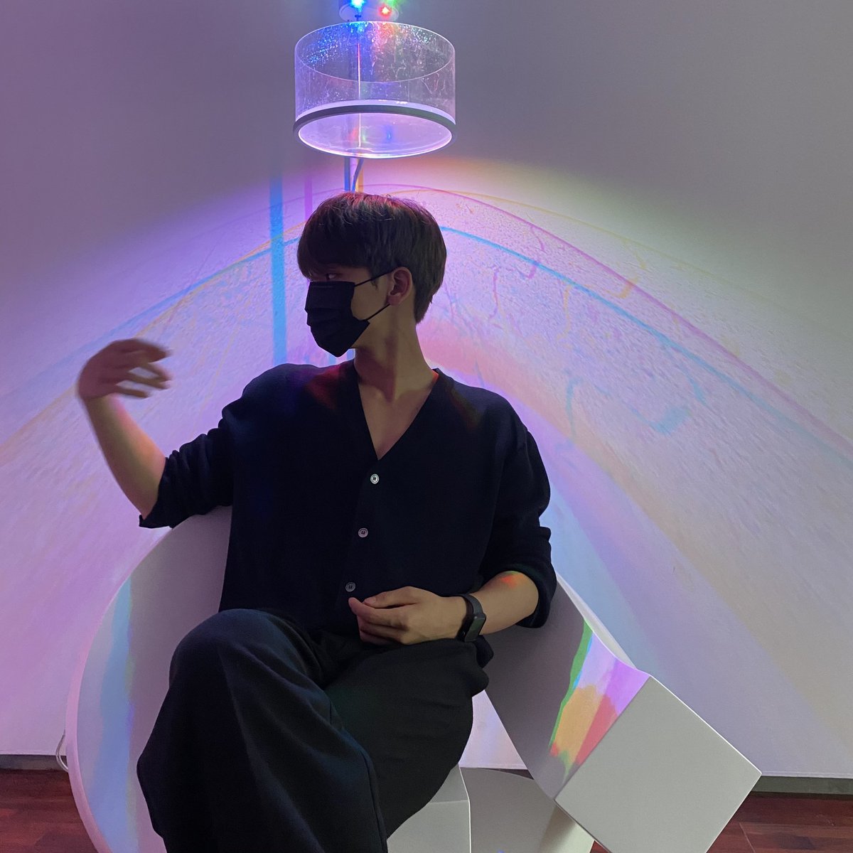 OmegaX_members's tweet photo. [#OX]

사진작가 양
모오데엘 혁

#OMEGA_X #오메가엑스 #혁 https://t.co/ydM3TZORzo