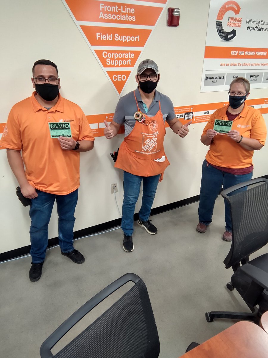 Thank you Oscar for recognizing Laura Nicholson and Michael Yanez on their dedicated pack down and decontamination of Crown Bolt bays. Doing the right thing in Partnership goes a long way at 8523! <a href="/ianfmacias/">Ian Macias</a> <a href="/raulmor78730856/">raul morales</a> @Fuerstenberg15 <a href="/2921073c19df4b9/">Rene Marquez</a> @OscarM_8523