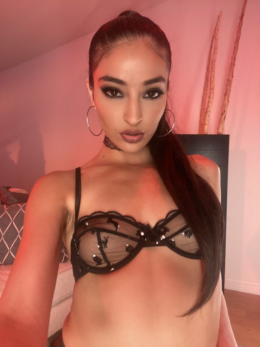 1 pic. Shot an amazinggggg anal scene today for @WickedPictures directed by @sethgamblexxx 😏❣️✨  Stay<a class="tags" href="/tag/wickedpictures">@wickedpictures</a>