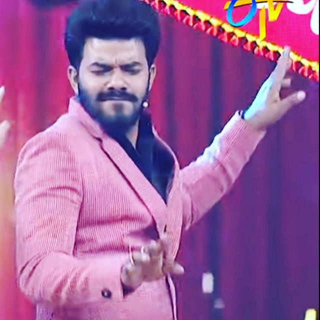 fanofsiddhu's tweet photo. Herooo its the birthday its the birthday!!!! Days count cut off to hours❤️❤️❤️❤️ https://t.co/wnRPqYV0sj