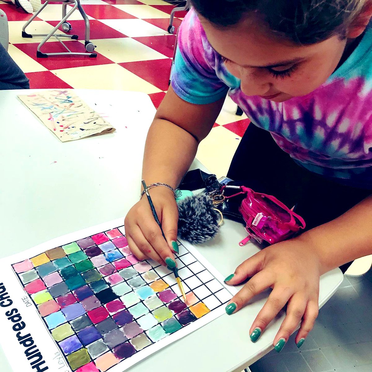 JAV_ARTISTS's tweet image. It’s fun week in Specials! Mrs. Knight’s class is working on the 100 paint colors challenge!...making 100 colors by mixing primary colors plus B&W! So fun! #misdproud @JAVitovsky_Elem @Jknight416