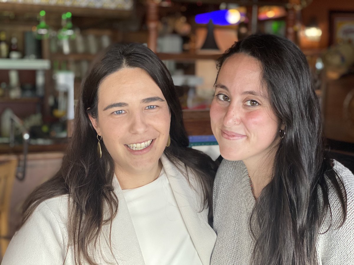 DanetteMeyer54's tweet photo. Gracias ⁦@SpainEdOffice⁩ for your partnership. Alex Vilella &amp; Olga Mendez Sanchez have made immeasurable impact on students and staff ⁦@D54schools⁩ through the Visiting Teacher Program. #morethanlanguage #verdaderaamistad https://t.co/nJ2hoKNt3S