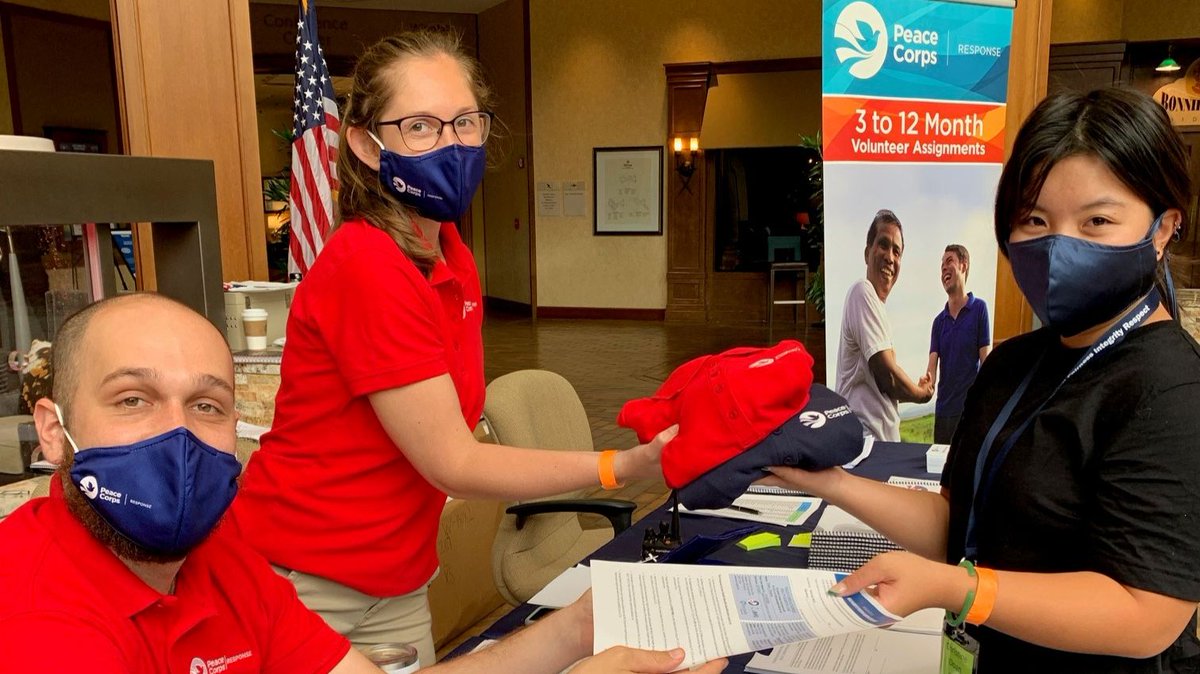 PeaceCorps's tweet image. The Peace Corps Response journey has begun for 158 Volunteers!  We're partnering with @FEMA to help combat COVID-19 by in underserved communities. Volunteers arrived in Texas today to start their training in support of this mission.

#PCResponseToCOVID