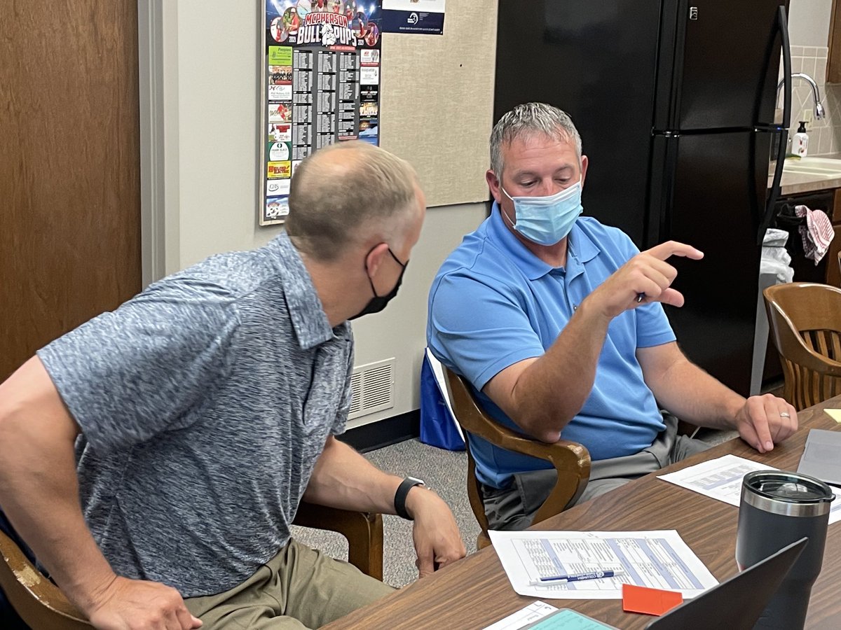 DrKellyFromKS's tweet photo. #ewalkthrough. USD #313 collaborating to revise their observation tool to improve   instruction. https://t.co/ehi1K9sIvK