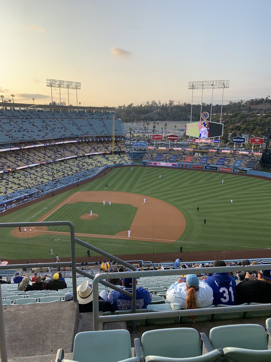 ThinkBlue47's tweet photo. 1st sports game in a year &amp; half #ITDB #Dodgers https://t.co/DZEe5GVfd5
