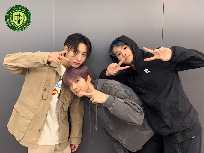 rensung things 🪐🔭 tweet media