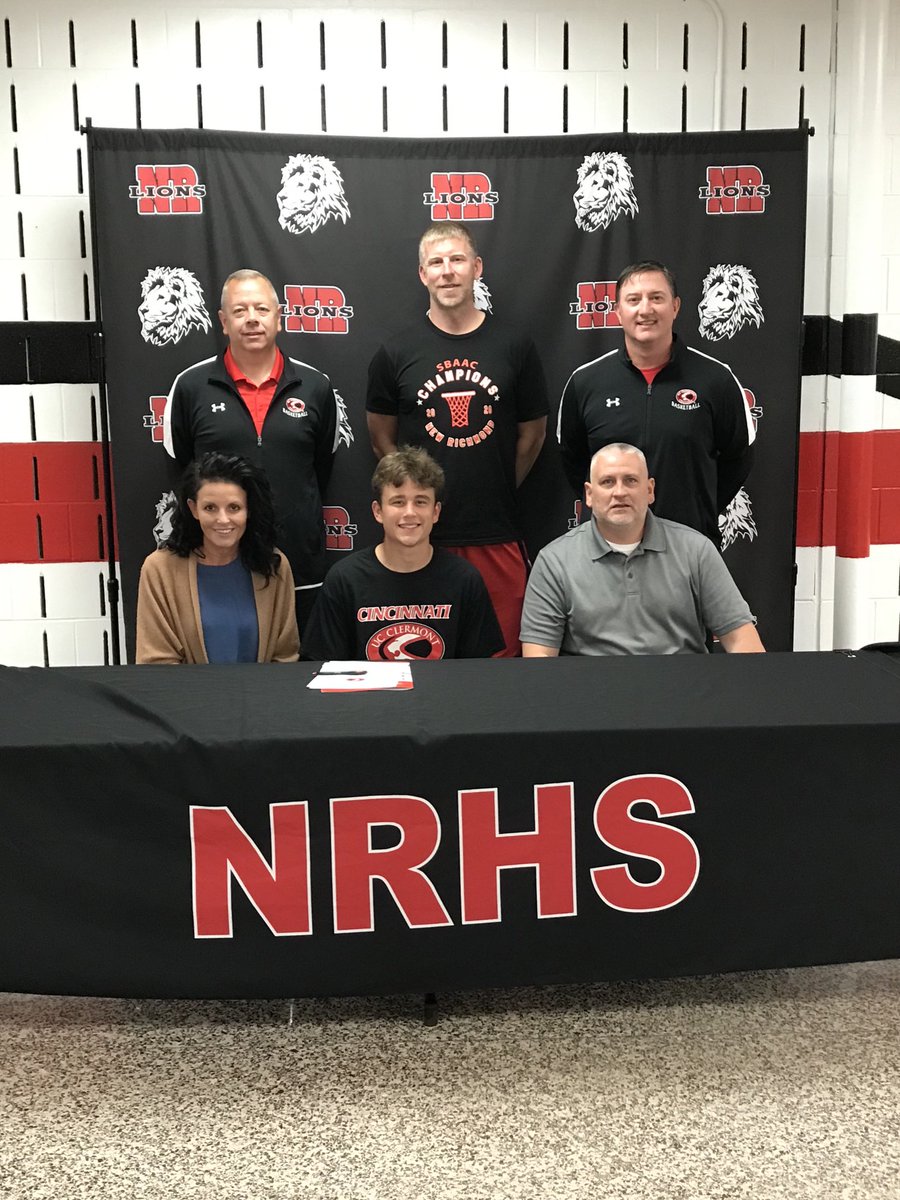 Congrats Shep Lansaw who signed to continue his academic &amp; athletic career with UC Clermont and will play basketball.